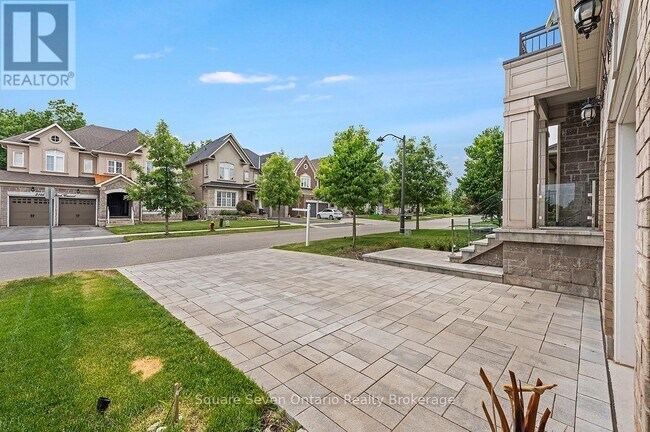 Photo du bâtiment - 2147 Vineland Cres