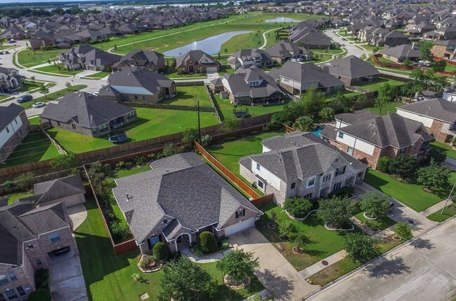 Building Photo - 20515 Rosespring Ln