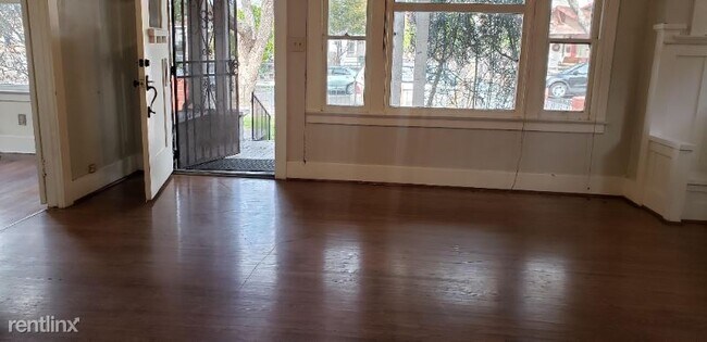 Building Photo - 4 br, 2 bath House - 6146 Aldama St