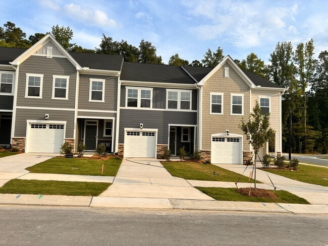 Building Photo - 1502 Foal Run Trl