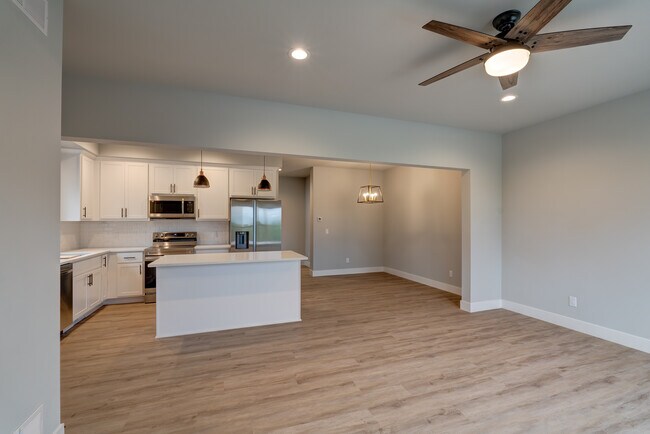 Foto del edificio - 137 Prairie Heights Dr