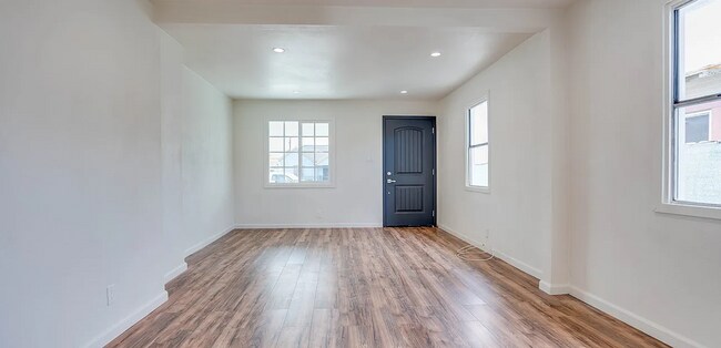 Building Photo - 6530 Denver Ave