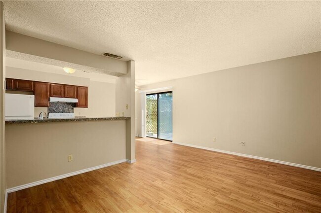 Building Photo - 5616 Emerald Forest Dr