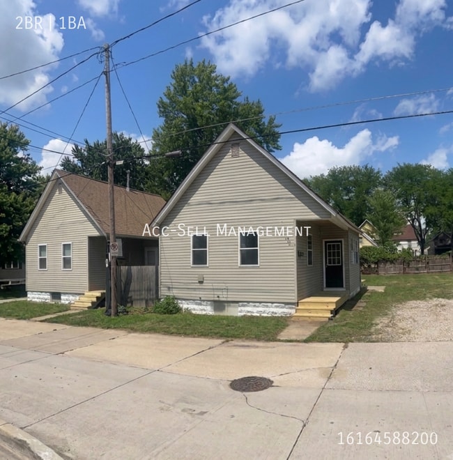 Building Photo - 17 Mathews Ct NE