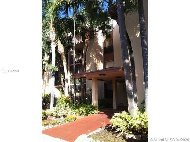 Building Photo - 14211 N Kendall Dr