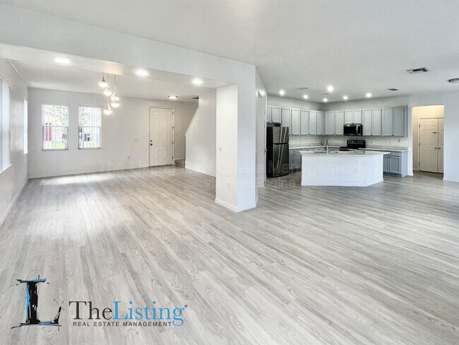 Foto del edificio - 613 Alfani St