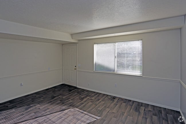Interior Photo - Pine Terrace Townhouses