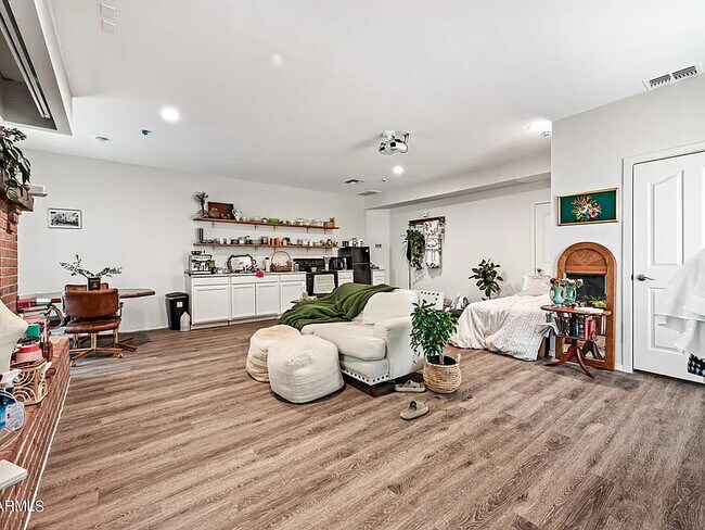 Foto del edificio - 2428 N 101st Ave
