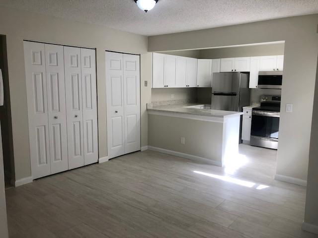 Building Photo - 1458 Hawthorne Pl
