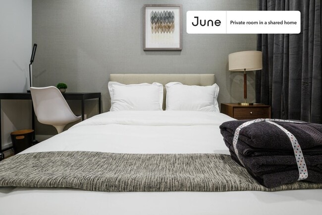 Foto del edificio - Room in Shared 4 bed/1.5 bath home