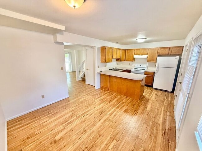 Photo - MOVE IN SPECIAL 2 WEEKS FREE! Lovely 3 Bed... Townhome