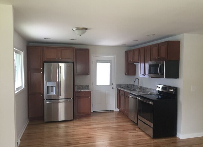 Kitchen - 2447 Woodstock Road