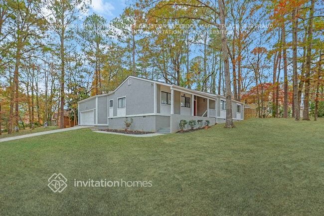 Building Photo - 2463 Rockwood Way SW