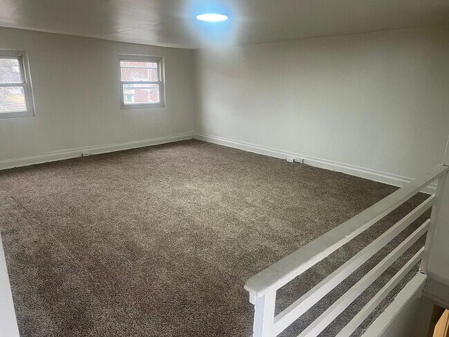 Building Photo - 2917 Shadeland Ave