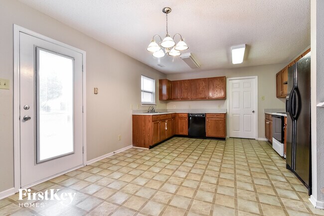 Building Photo - 8752 Blooming Grove Dr
