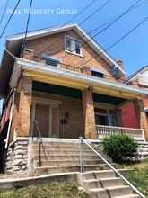 Building Photo - 2321 Rohs St