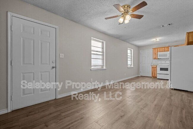 Foto del edificio - 1213 NW 3rd Ave