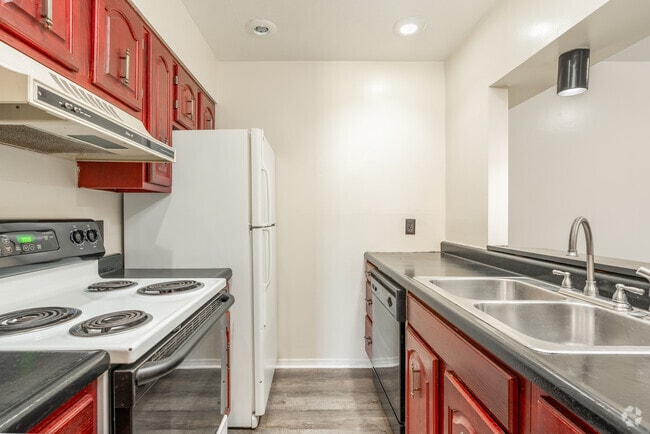 1BR, 1BA - 700SF - Kitchen - Knotts / Camelot Apartments