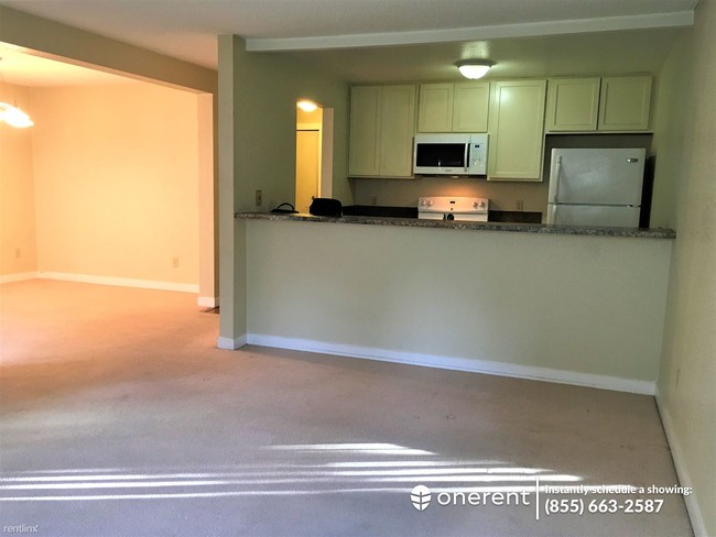 Foto del edificio - 4421 148th Ave NE