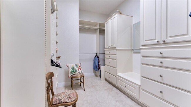 Building Photo - 3 N Fair Manor Cir