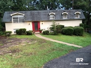 Building Photo - 114 Pineview Cir