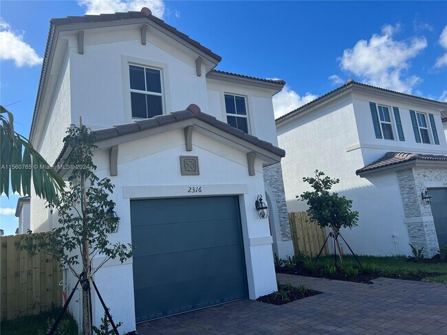 Foto del edificio - 2316 NW 130th Ter