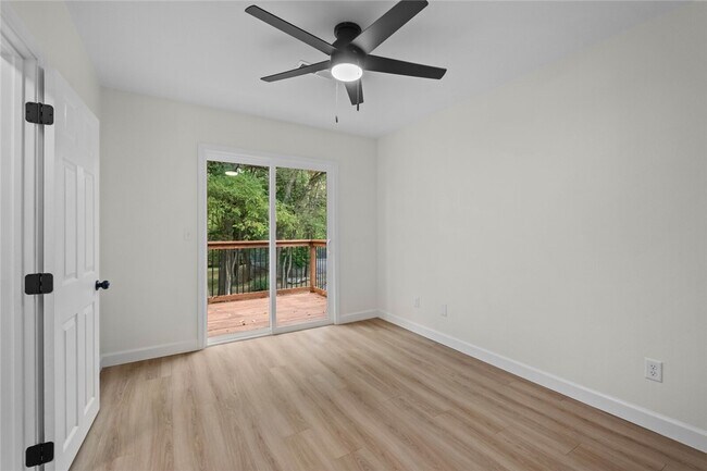 Building Photo - 2066 N Kantz Ln
