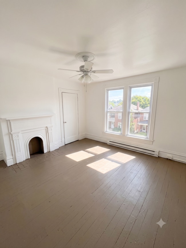 Building Photo - 640 Lillian St