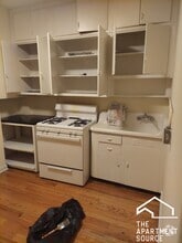 Building Photo - 4423 N Wolcott Ave