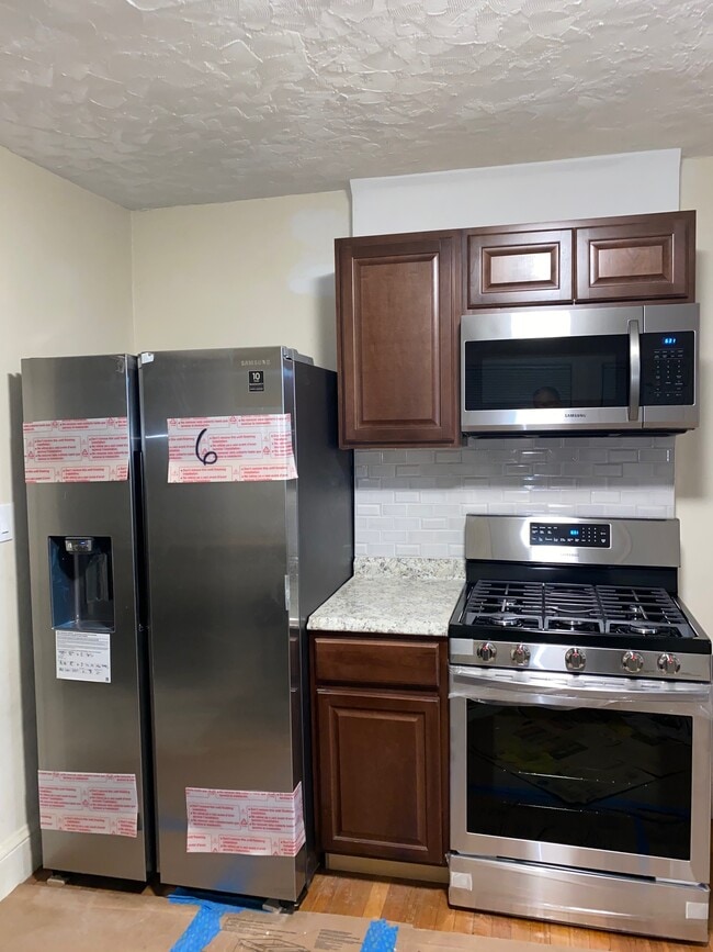 Building Photo - 26 Hazelwood St