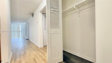 Building Photo - 1830 Dixieana St