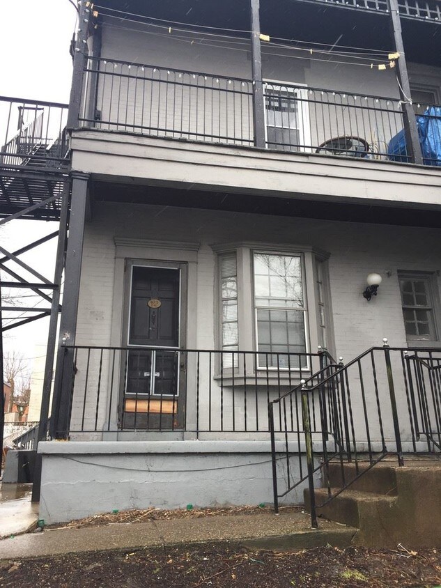 14271429 N Front St, Harrisburg, PA 17102 Room for Rent in