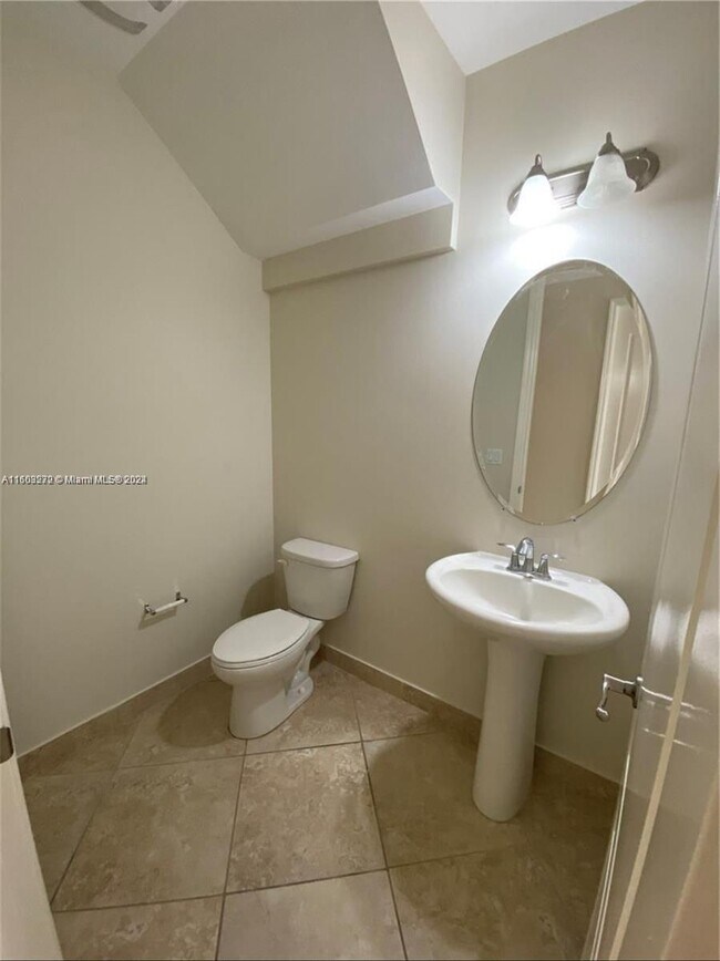 Foto del edificio - 5236 SW 77th Way