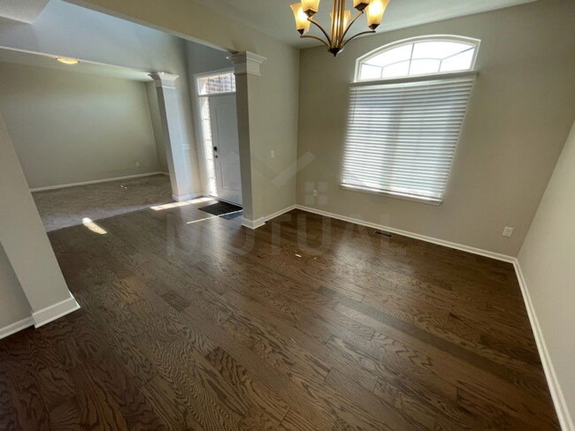 Building Photo - 50358 Maywood Dr