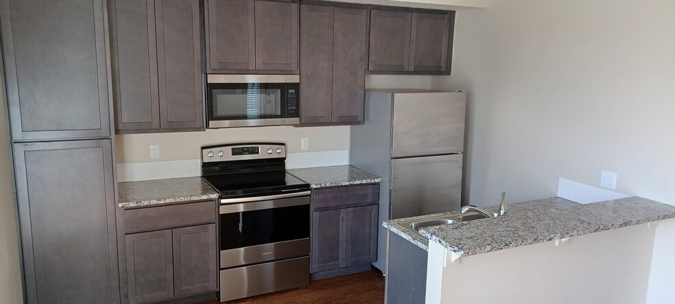 Summerwinds Townhomes