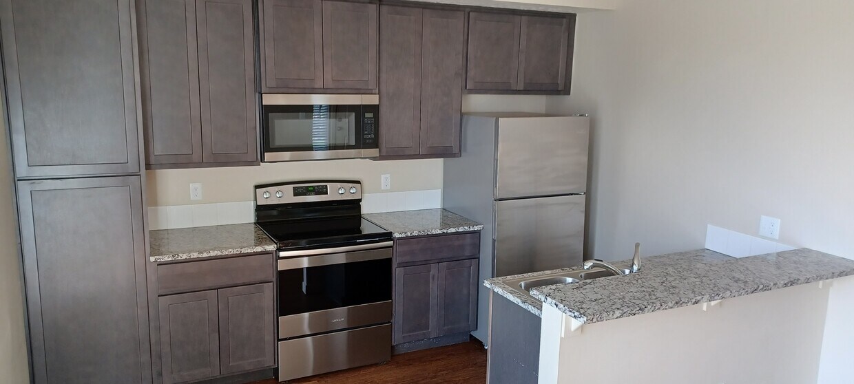 Summerwinds Townhomes 7353 N Lucy Rose Ln Boise, ID Apartments for