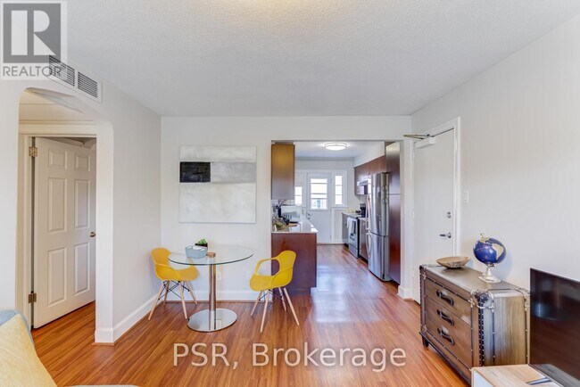 Photo du bâtiment - 1325 Bayview Ave