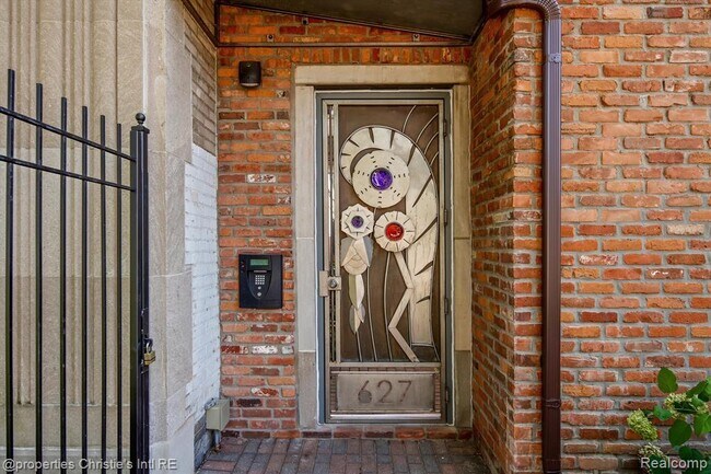 Foto del edificio - 627 W Alexandrine St