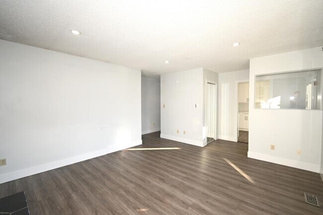 Photo du bâtiment - 3 bedroom in Prince George BC V2M 4W5