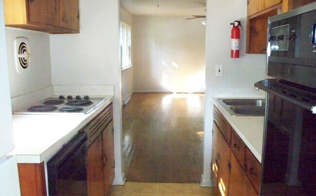 Foto del edificio - 108 Stratford Ct