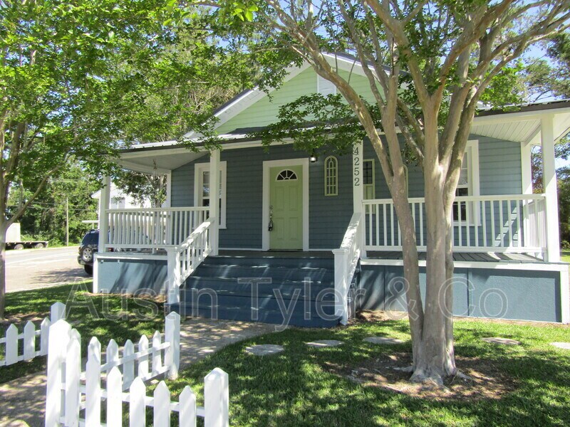 4252 Kelson Ave, Marianna, FL 32446 House Rental in Marianna, FL