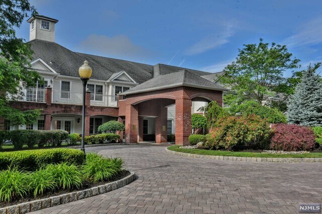 Primary Photo - 100 Ridgewood Rd