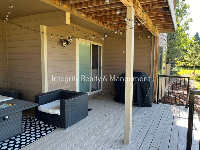 Building Photo - 7256 Windwood Way