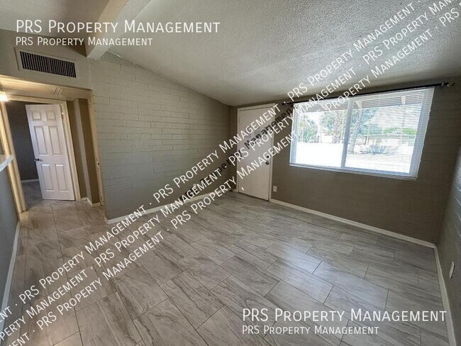 Foto del edificio - 761 N Delaware St