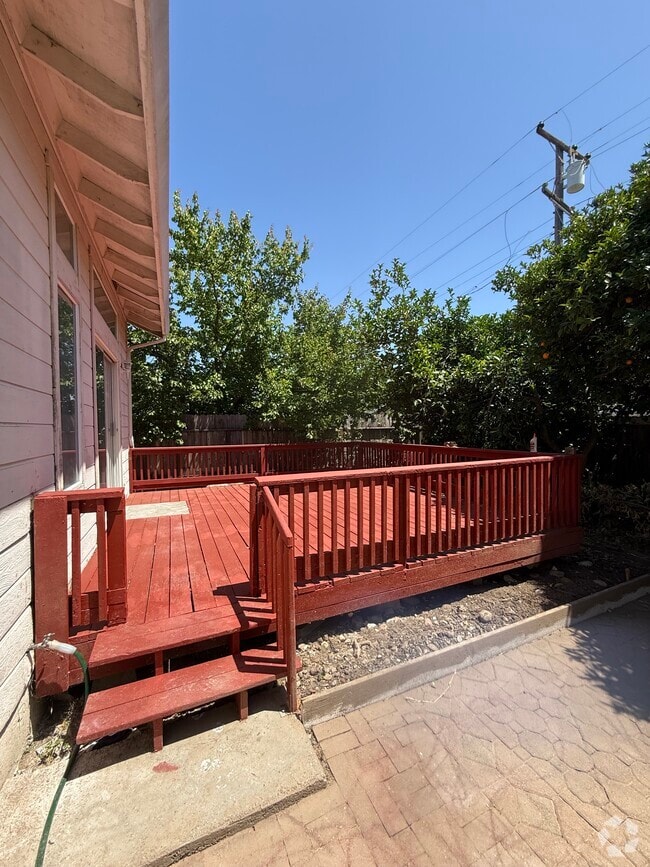 Building Photo - 290 San Leon Dr