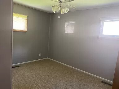 Foto del edificio - 128 N Beech St