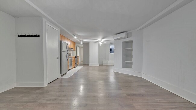 Foto del edificio - 2125 N St NW