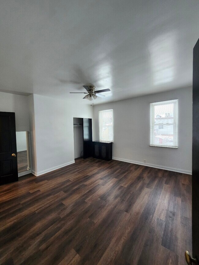 Dormitorio 1 - 4663 Gangwish St