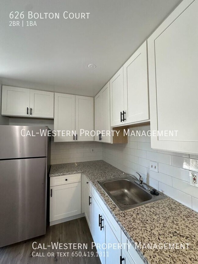 Building Photo - Upstairs unit in a 4 plex, 2 bedroom, 1 bath