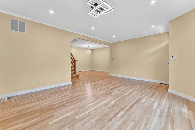 Building Photo - 119 St Clair Ct